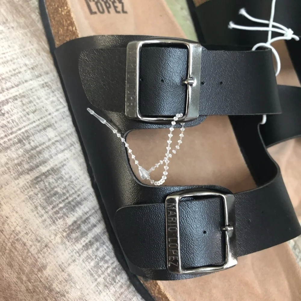 Mario Lopez Mens Slides NWT